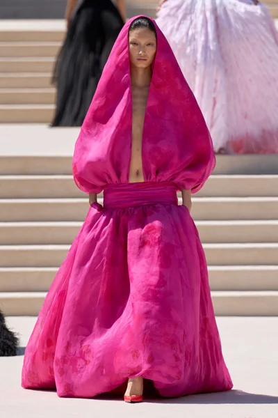 Look 49